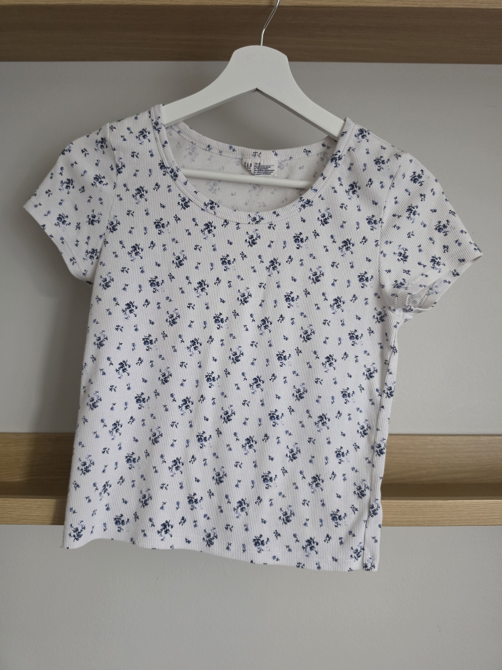 GAP White Short Sleeve Tee with Navy Floral Print - Teen